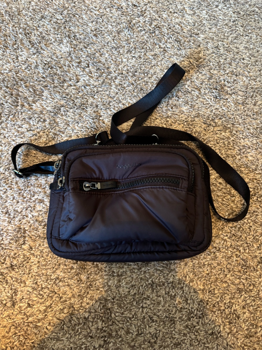 Baggallini triple zip crossbody bag